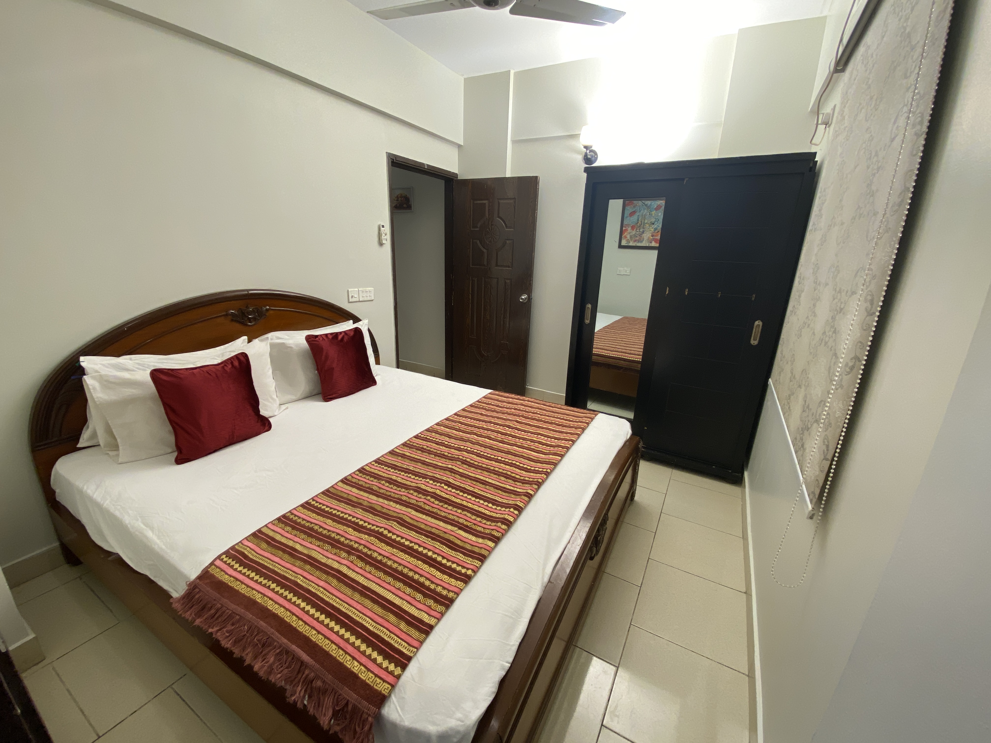 Cozy Bedroom Lighting and Decor