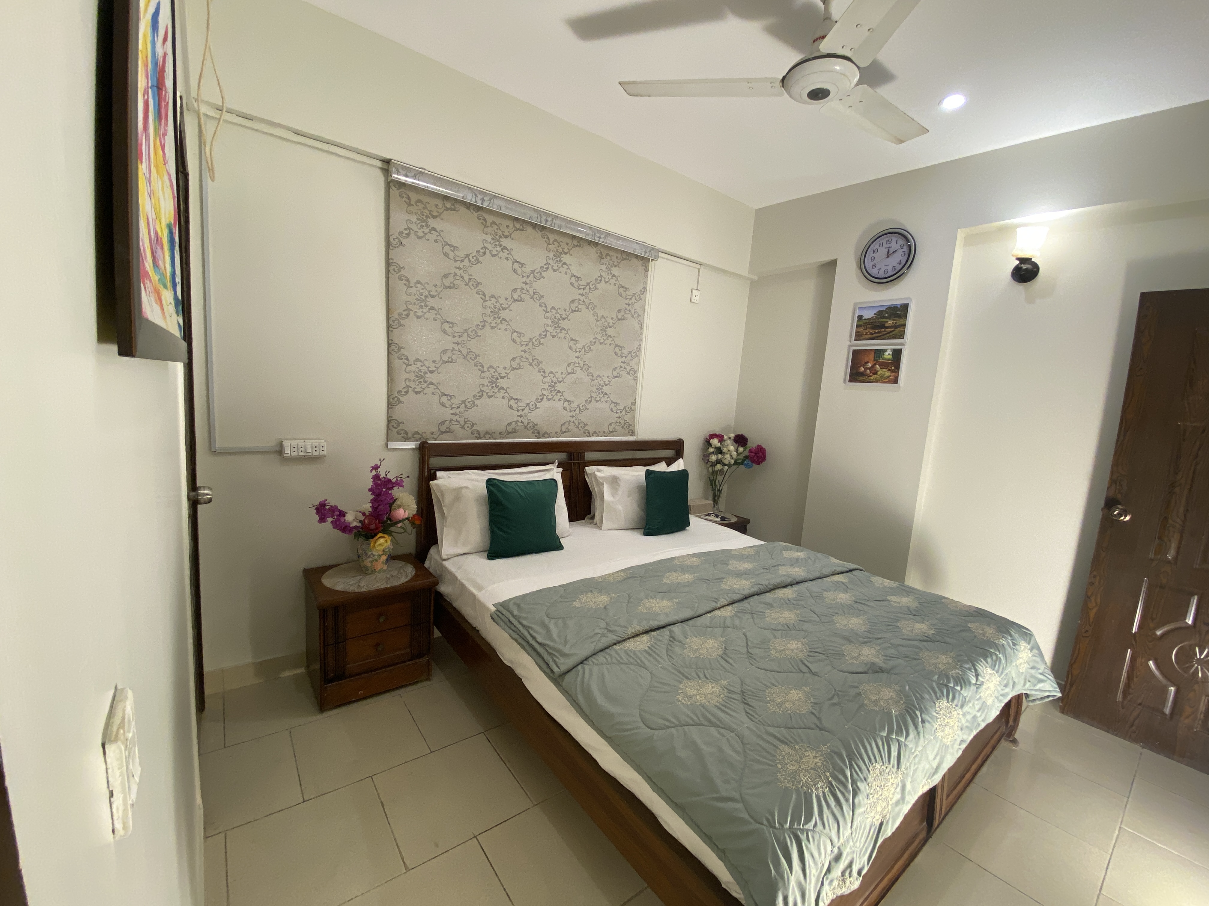 Microwave and Fridge